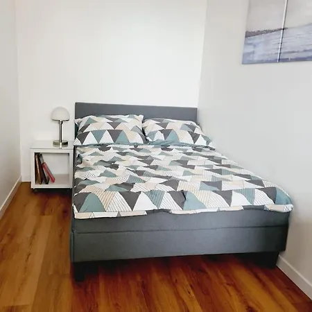 Apartman Sloneczny W Centrum Gdyni 2 Pokojowy *